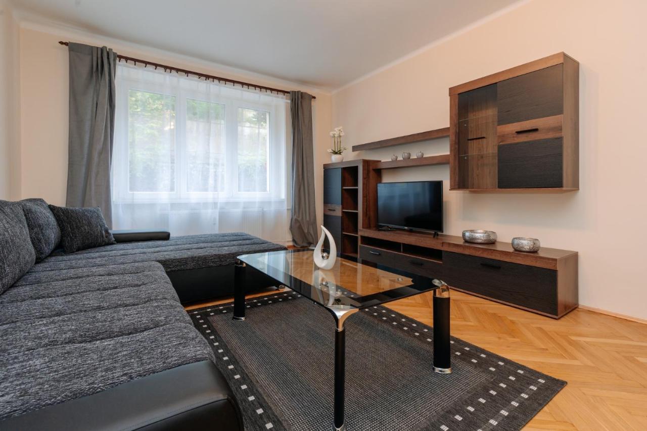 Apartments Tgm 11 Karlovy Vary Exterior photo