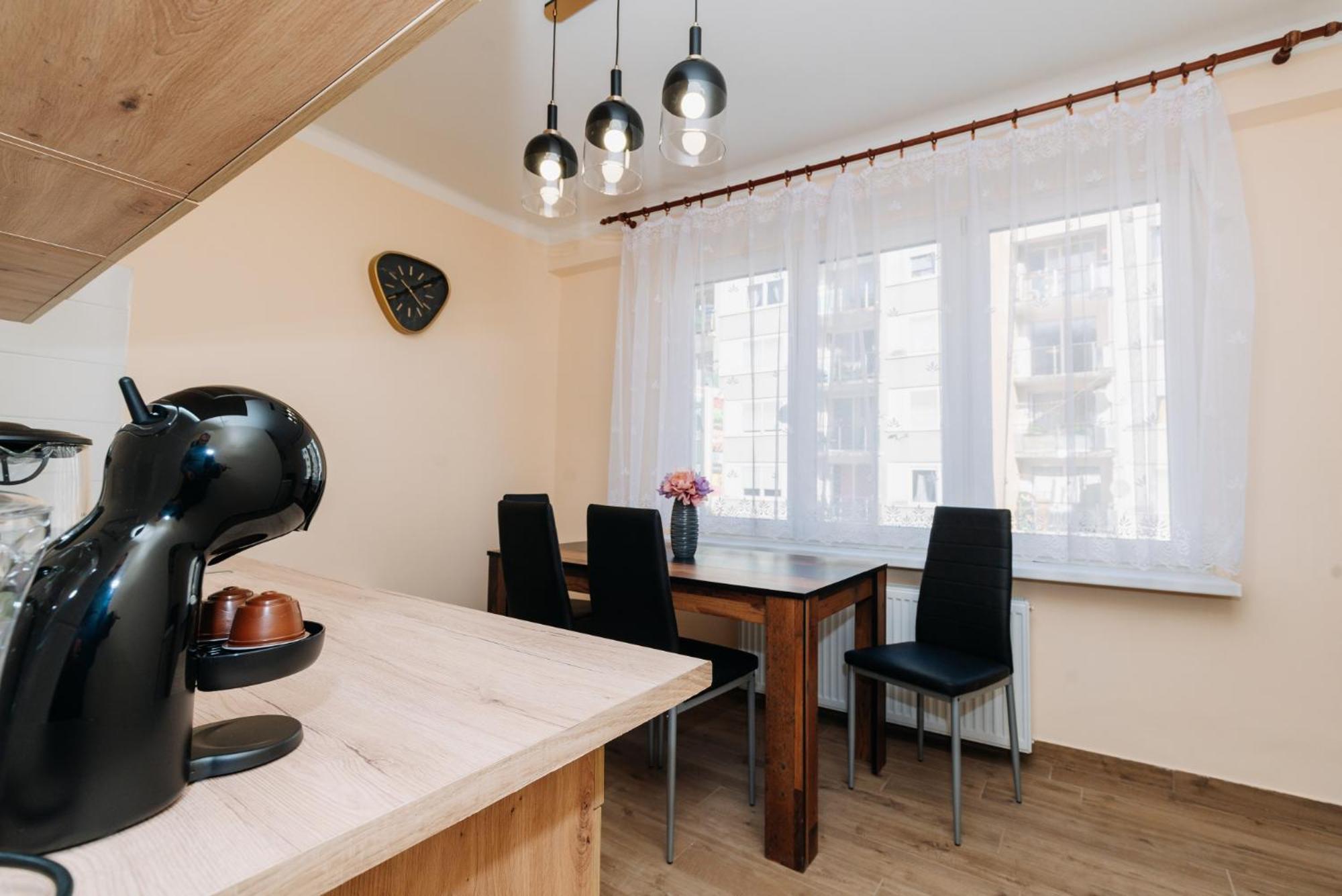 Apartments Tgm 11 Karlovy Vary Exterior photo