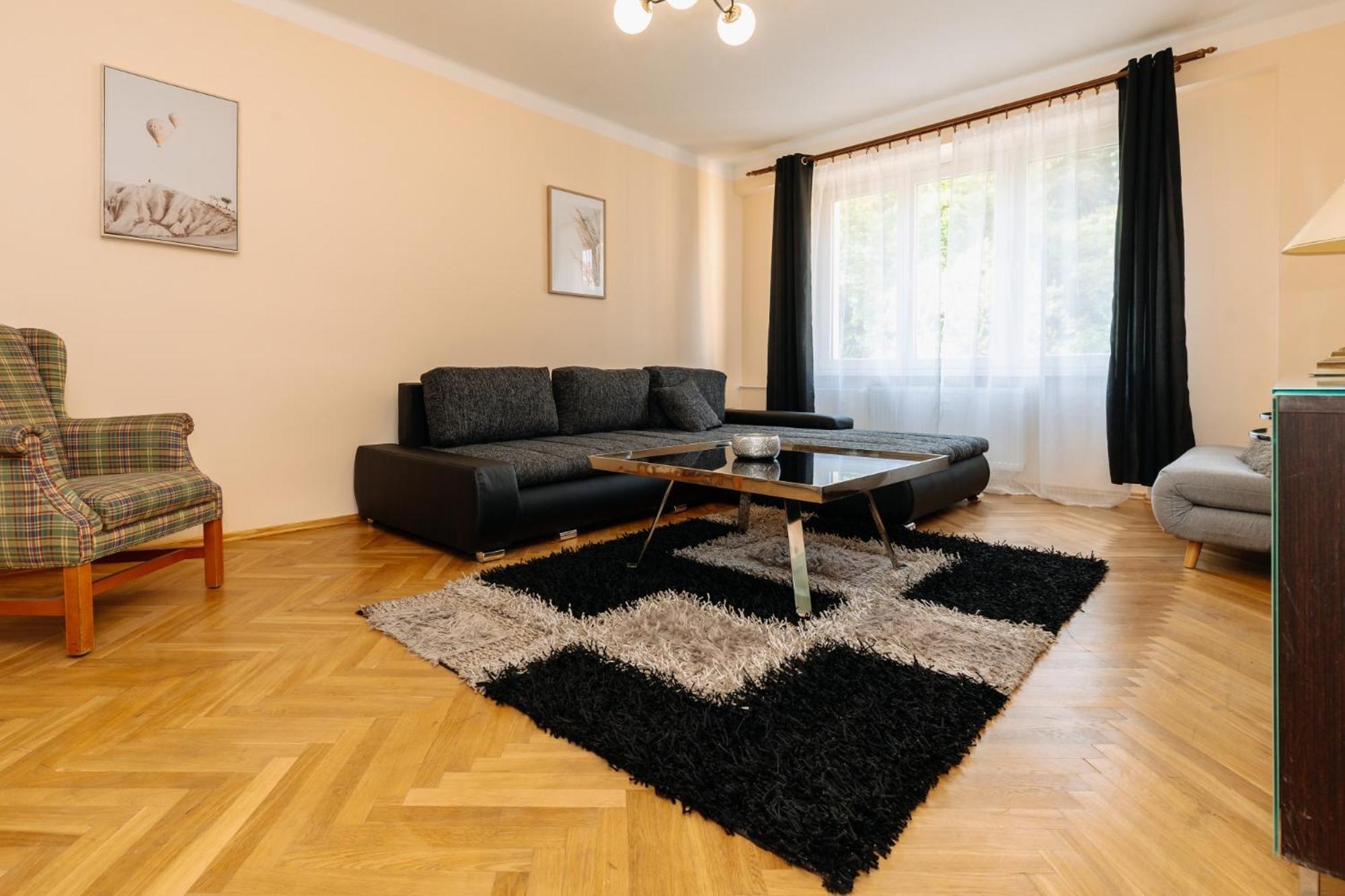 Apartments Tgm 11 Karlovy Vary Exterior photo